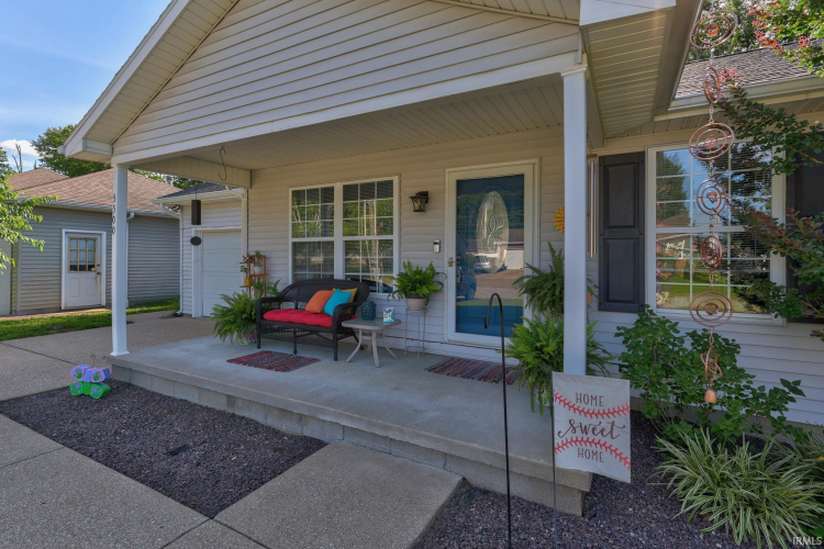 Listing Image 6