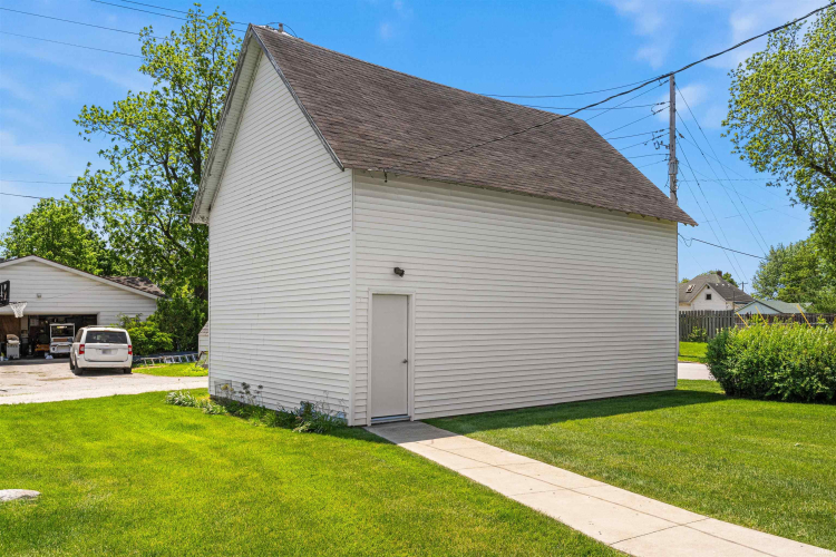 Listing Image 24