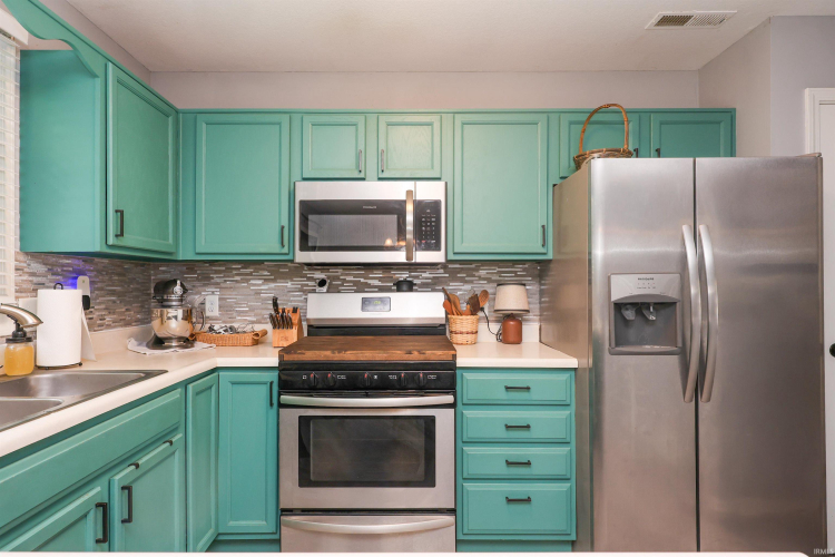 Listing Image 9
