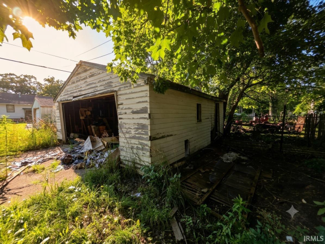 Listing Image 20
