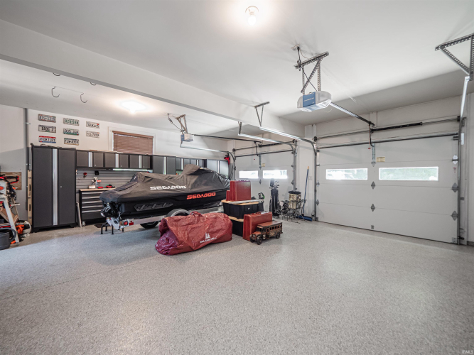 Listing Image 44