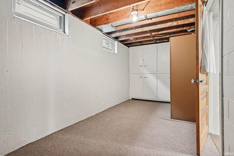 Listing Image 25
