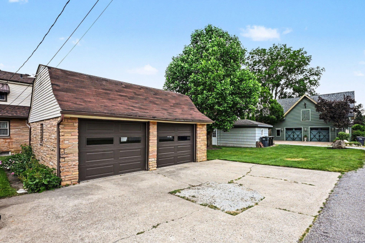 Listing Image 30