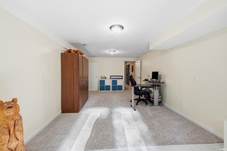 Listing Image 25
