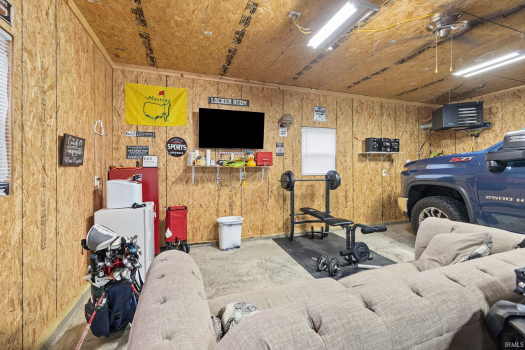 Listing Image 41