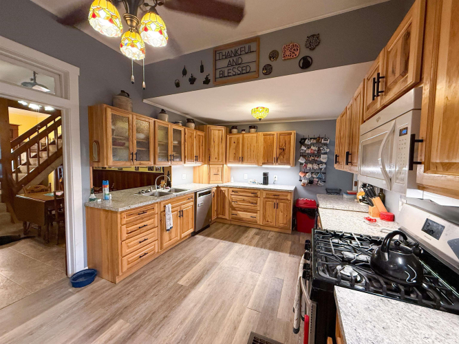 Listing Image 15