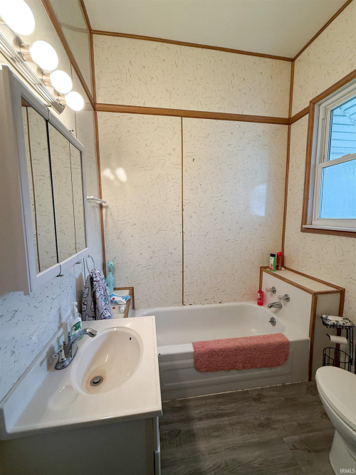 Listing Image 35