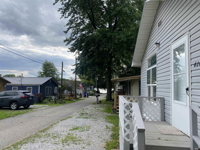 Listing Image 12