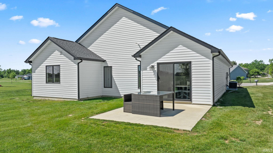 Listing Image 7