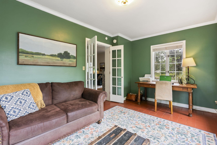Listing Image 13