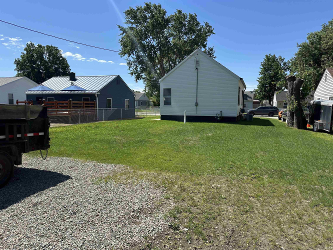 Listing Image 7