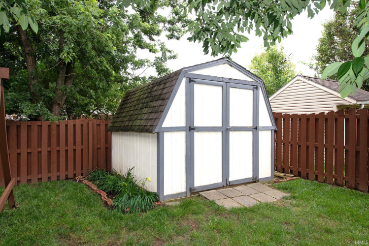 Listing Image 24