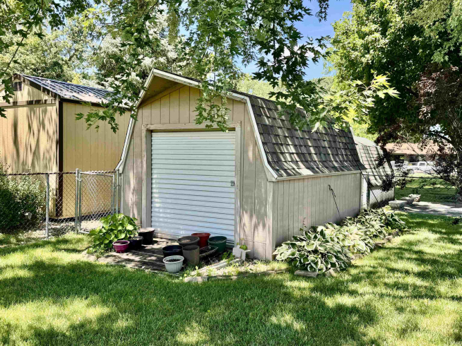 Listing Image 20