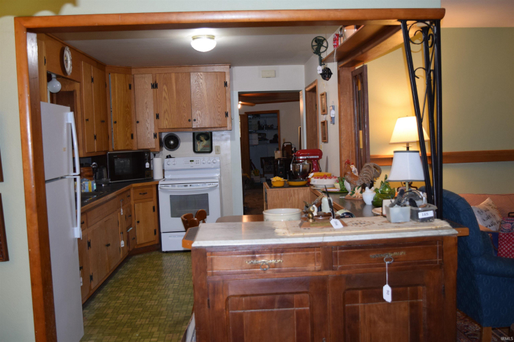 Listing Image 10