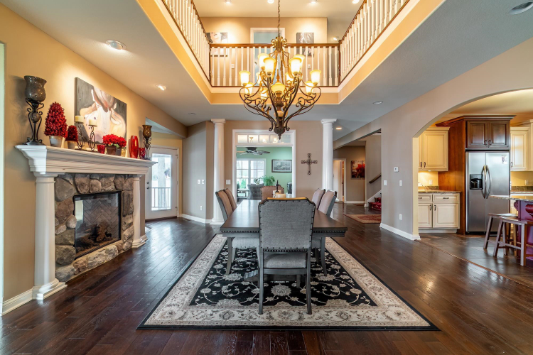 Listing Image 10
