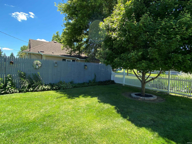 Listing Image 19