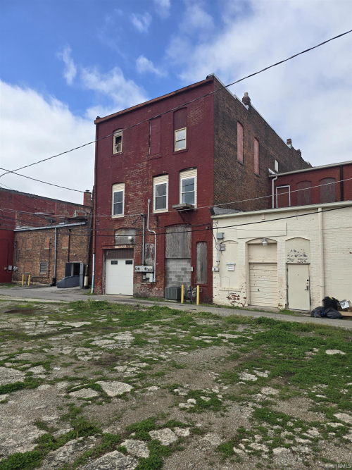 Listing Image 5