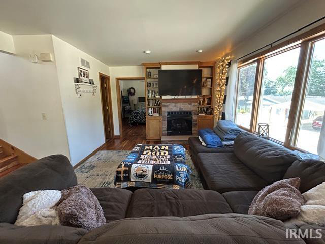 Listing Image 13