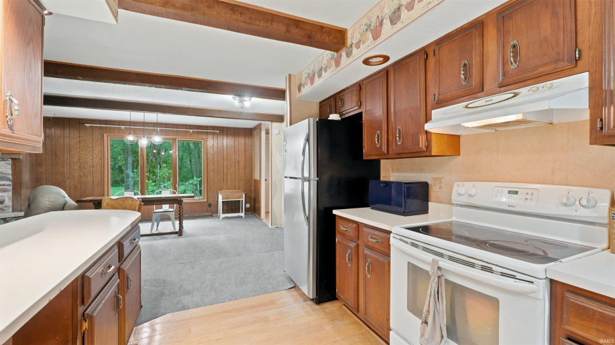 Listing Image 6