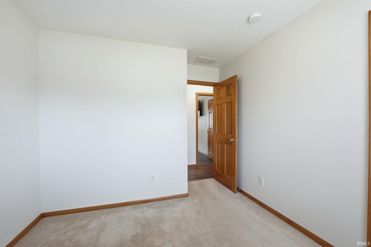 Listing Image 30