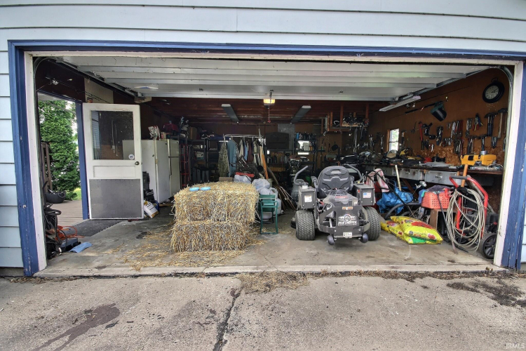 Listing Image 24