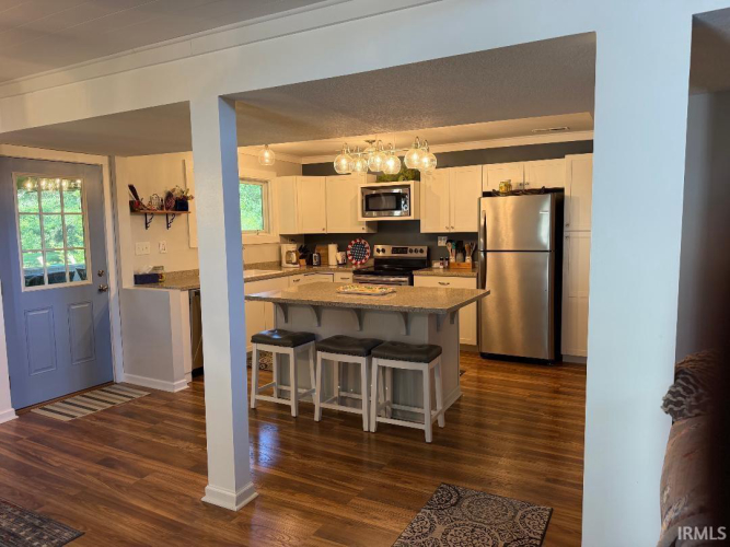 Listing Image 20