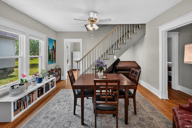Listing Image 7