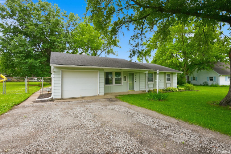 Listing Image 3