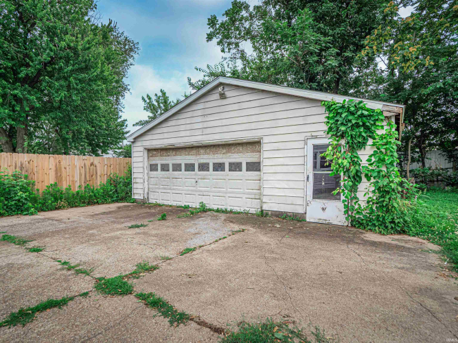 Listing Image 44
