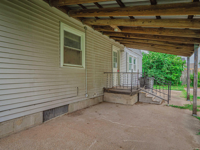 Listing Image 6