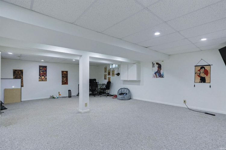 Listing Image 27