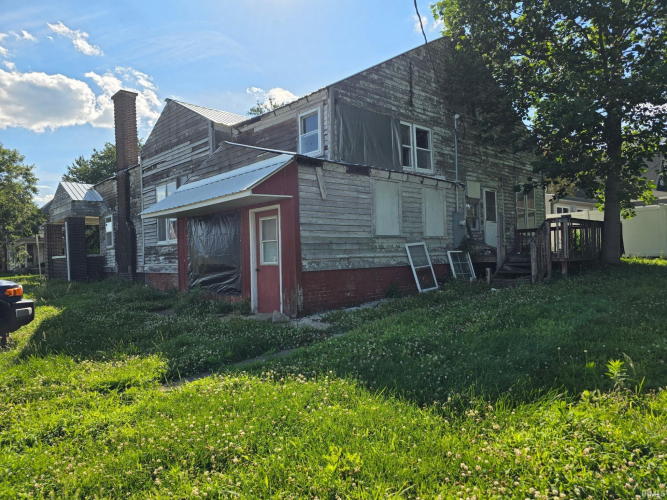 Listing Image 4