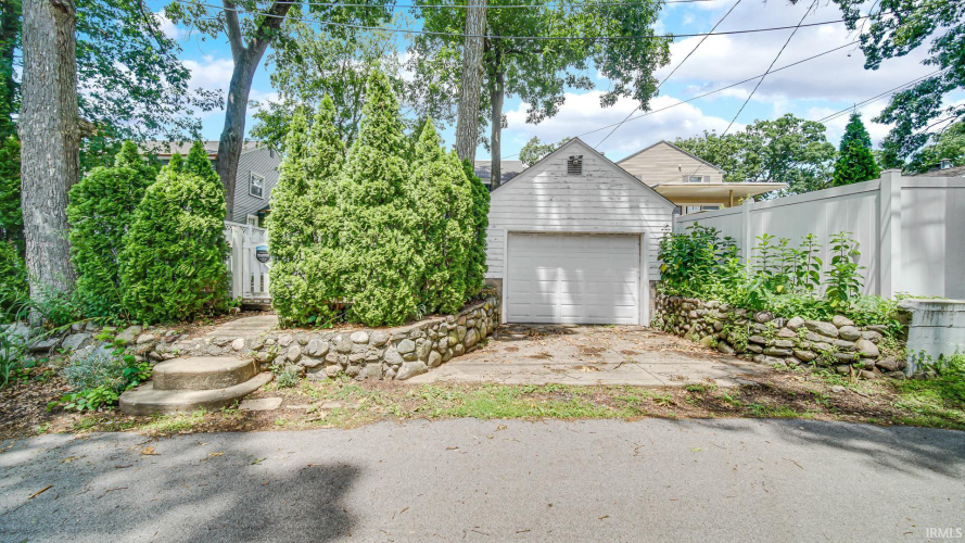 Listing Image 36