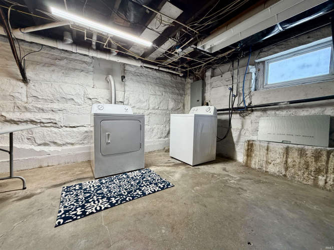 Listing Image 25