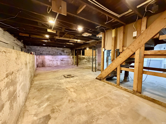 Listing Image 28