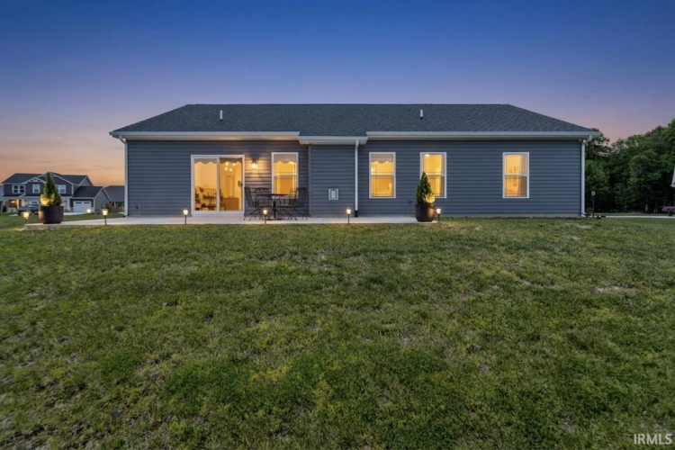 Listing Image 14