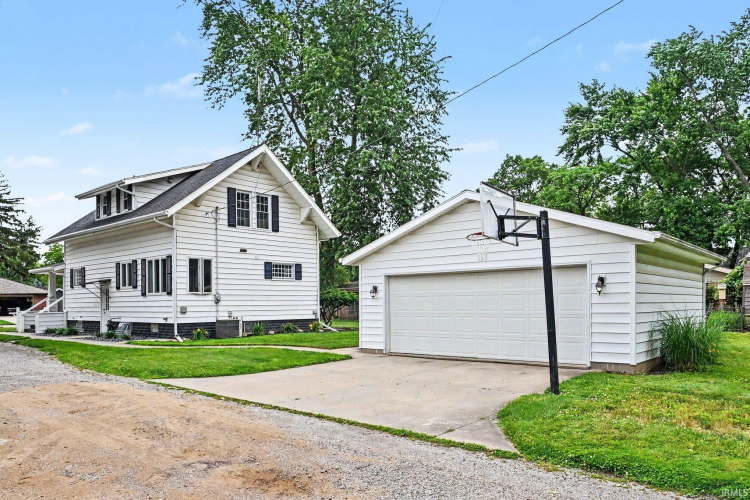 Listing Image 25