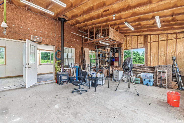 Listing Image 32