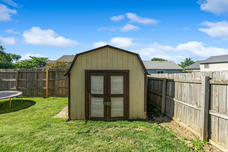 Listing Image 33