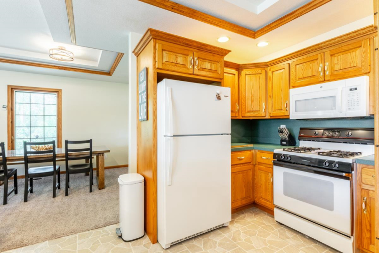 Listing Image 22