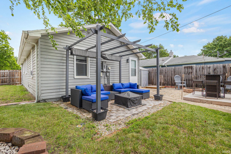 Listing Image 19