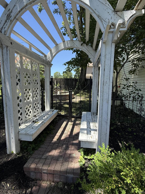 Listing Image 19