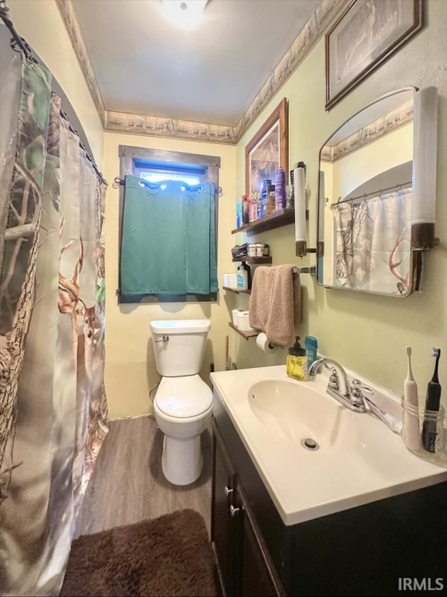 Listing Image 16