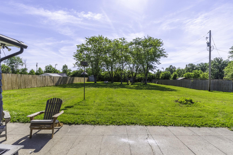 Listing Image 28