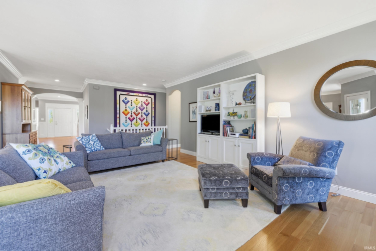 Listing Image 17