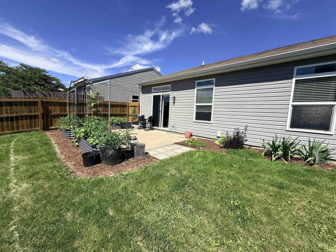 Listing Image 18