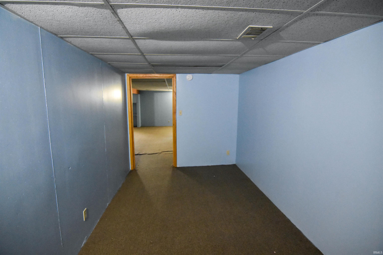 Listing Image 27
