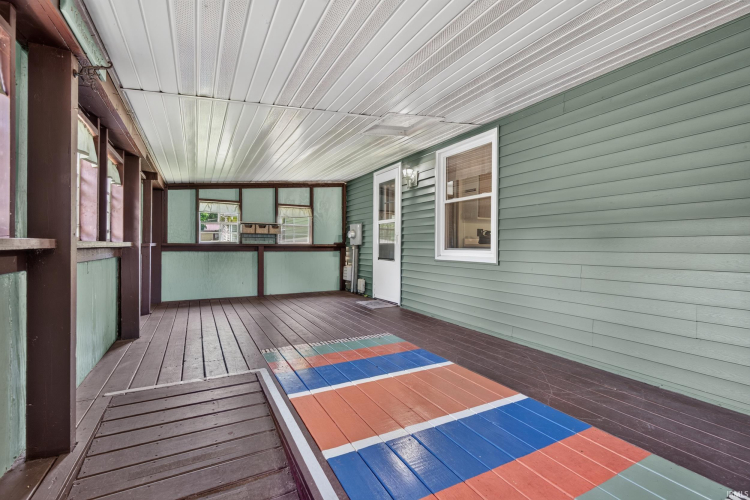 Listing Image 17