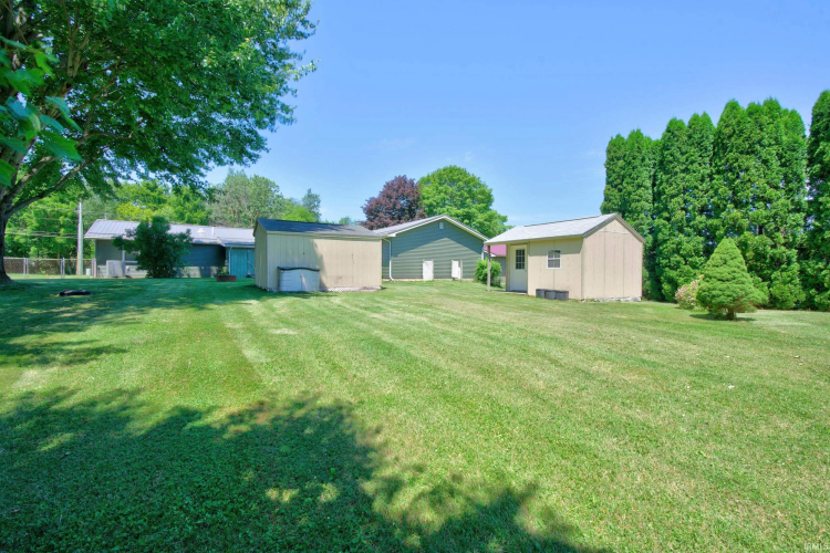 Listing Image 19