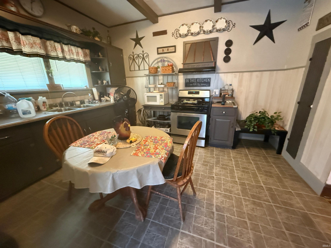Listing Image 13
